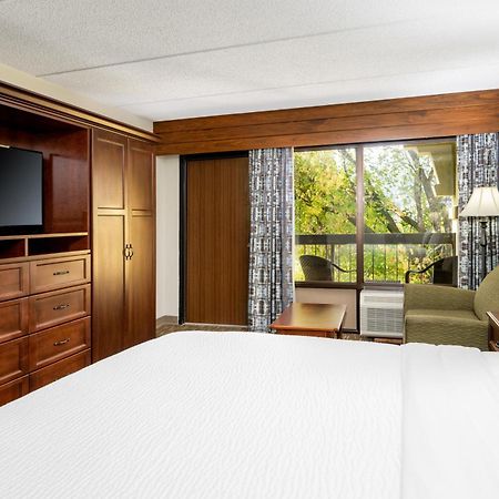 The Inn On The River Pigeon Forge Extérieur photo