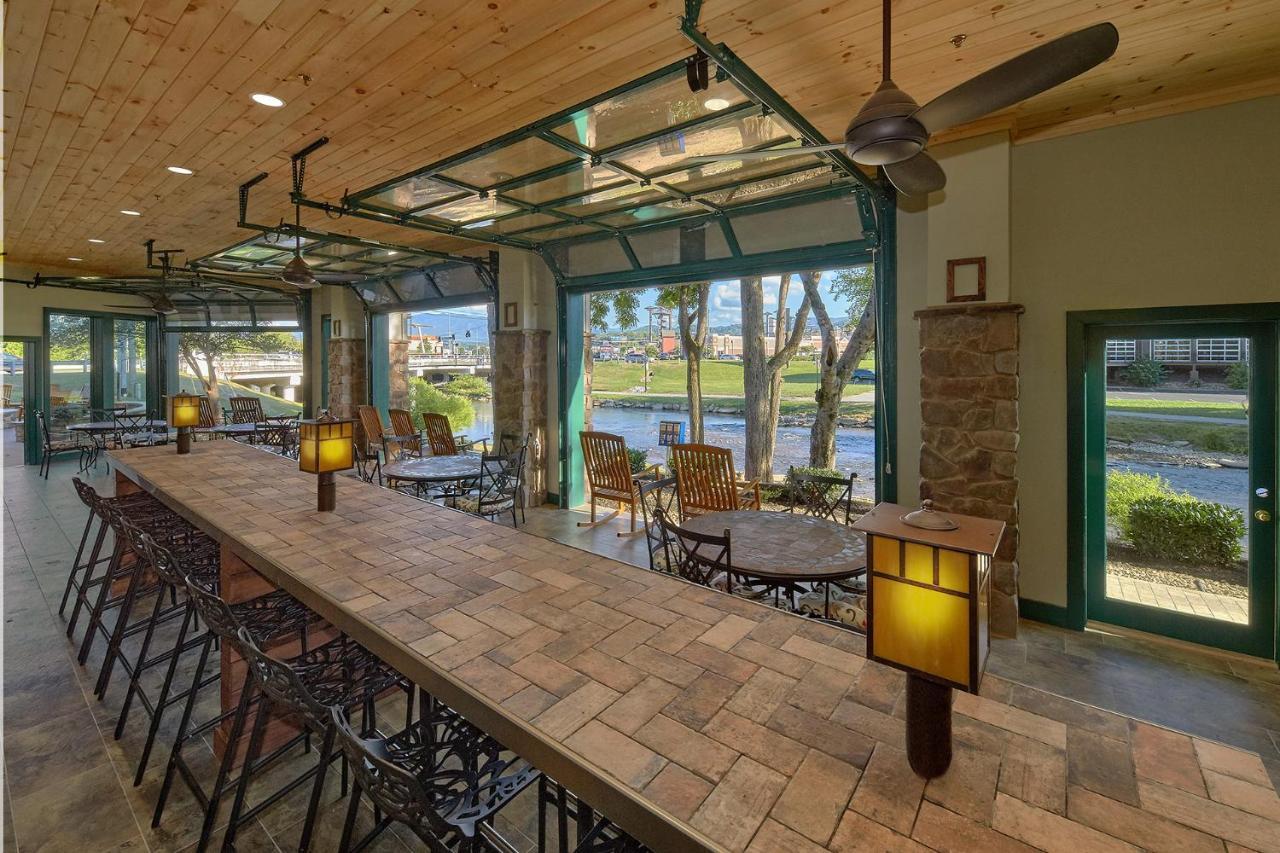 The Inn On The River Pigeon Forge Extérieur photo