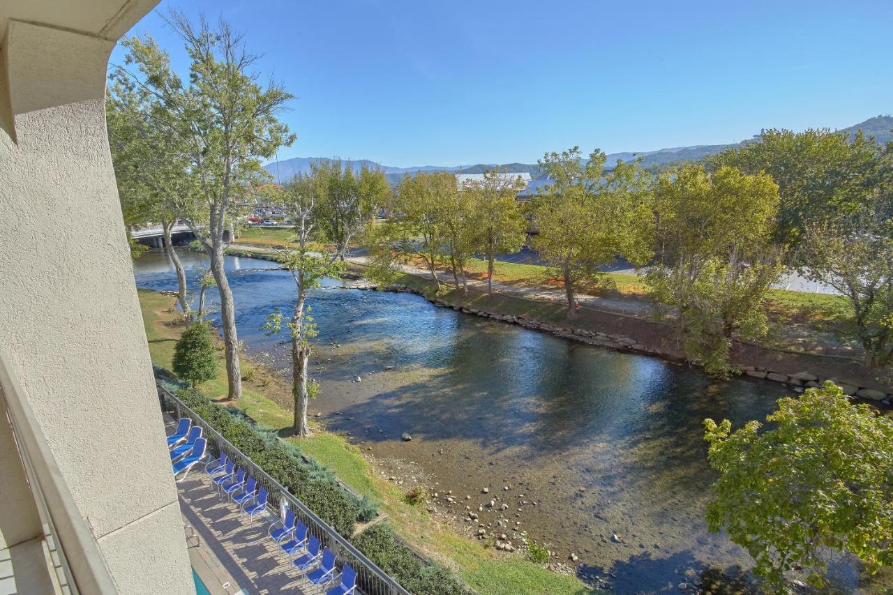 The Inn On The River Pigeon Forge Extérieur photo